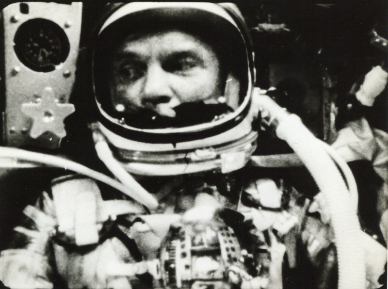 Illustration for article titled The crappy photos of NASA's golden era you never get to see